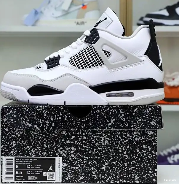 JORDAN MILITARY AIR 4 BLACK 0701